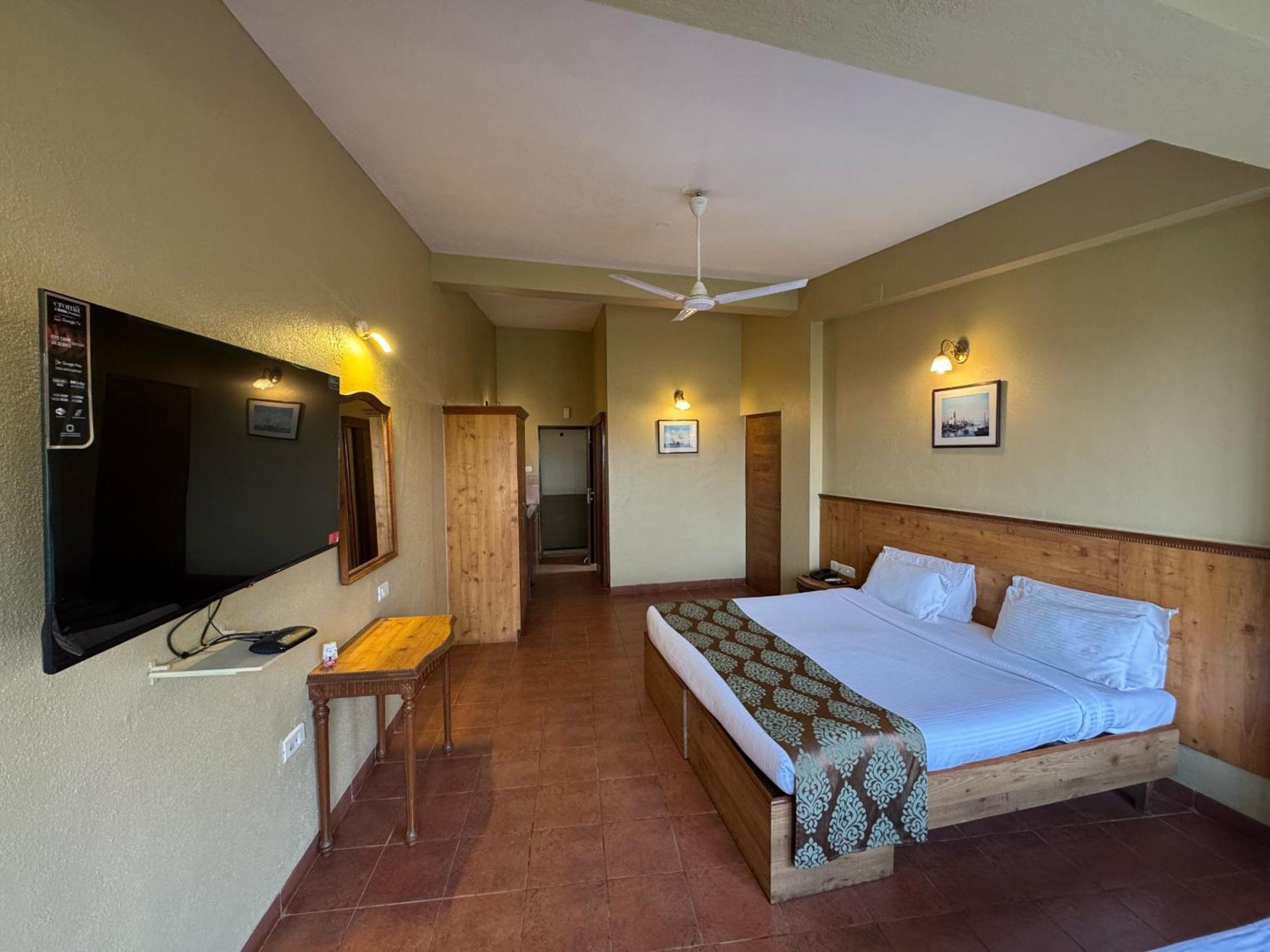 Upper Deck Resort - Stay And Relax At The Highest Peak Лонавала Экстерьер фото