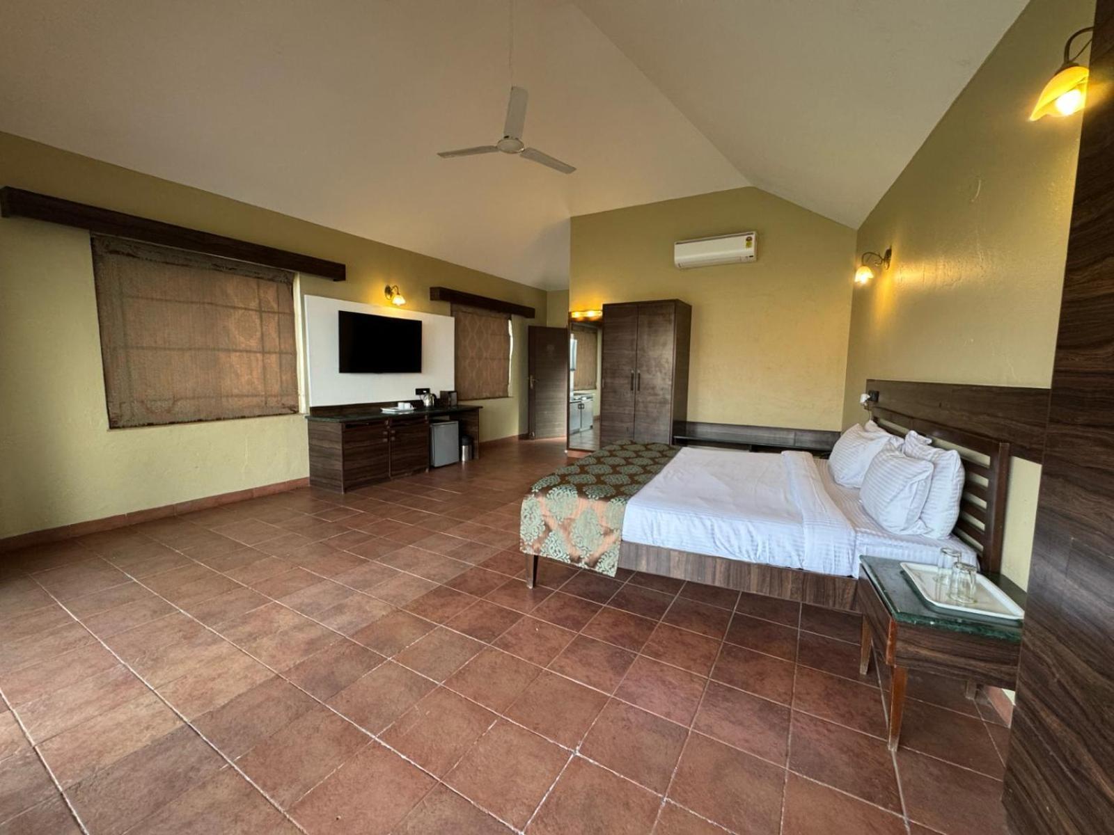 Upper Deck Resort - Stay And Relax At The Highest Peak Лонавала Экстерьер фото