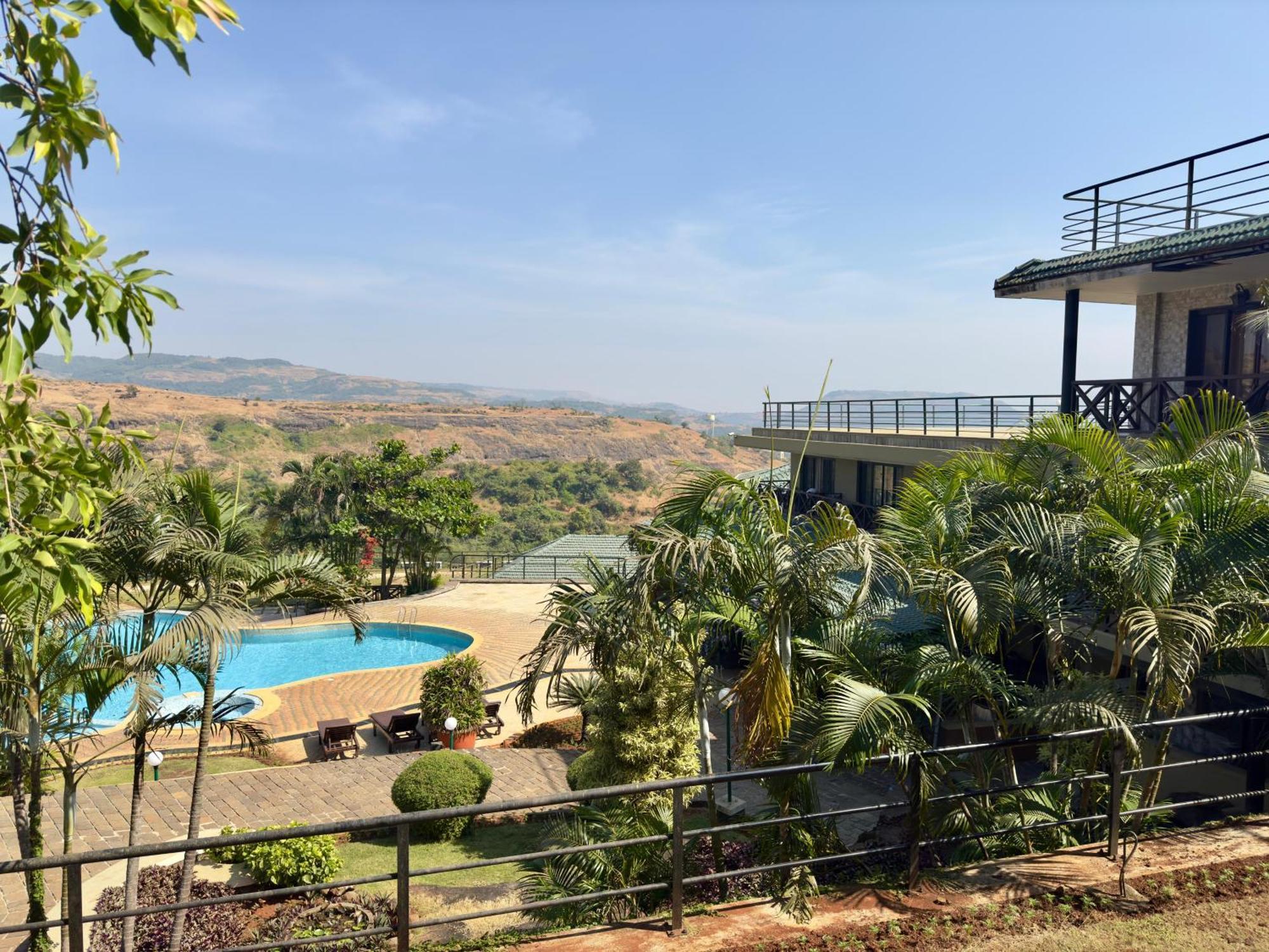 Upper Deck Resort - Stay And Relax At The Highest Peak Лонавала Экстерьер фото