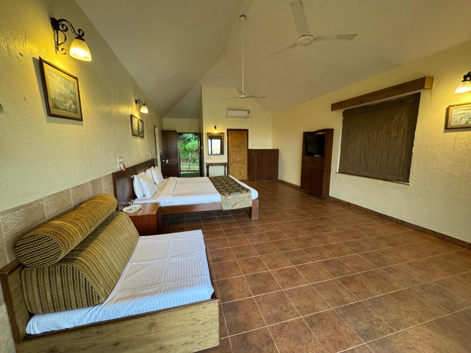 Upper Deck Resort - Stay And Relax At The Highest Peak Лонавала Экстерьер фото