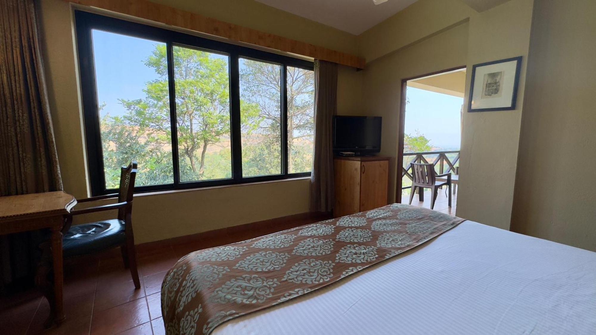 Upper Deck Resort - Stay And Relax At The Highest Peak Лонавала Экстерьер фото