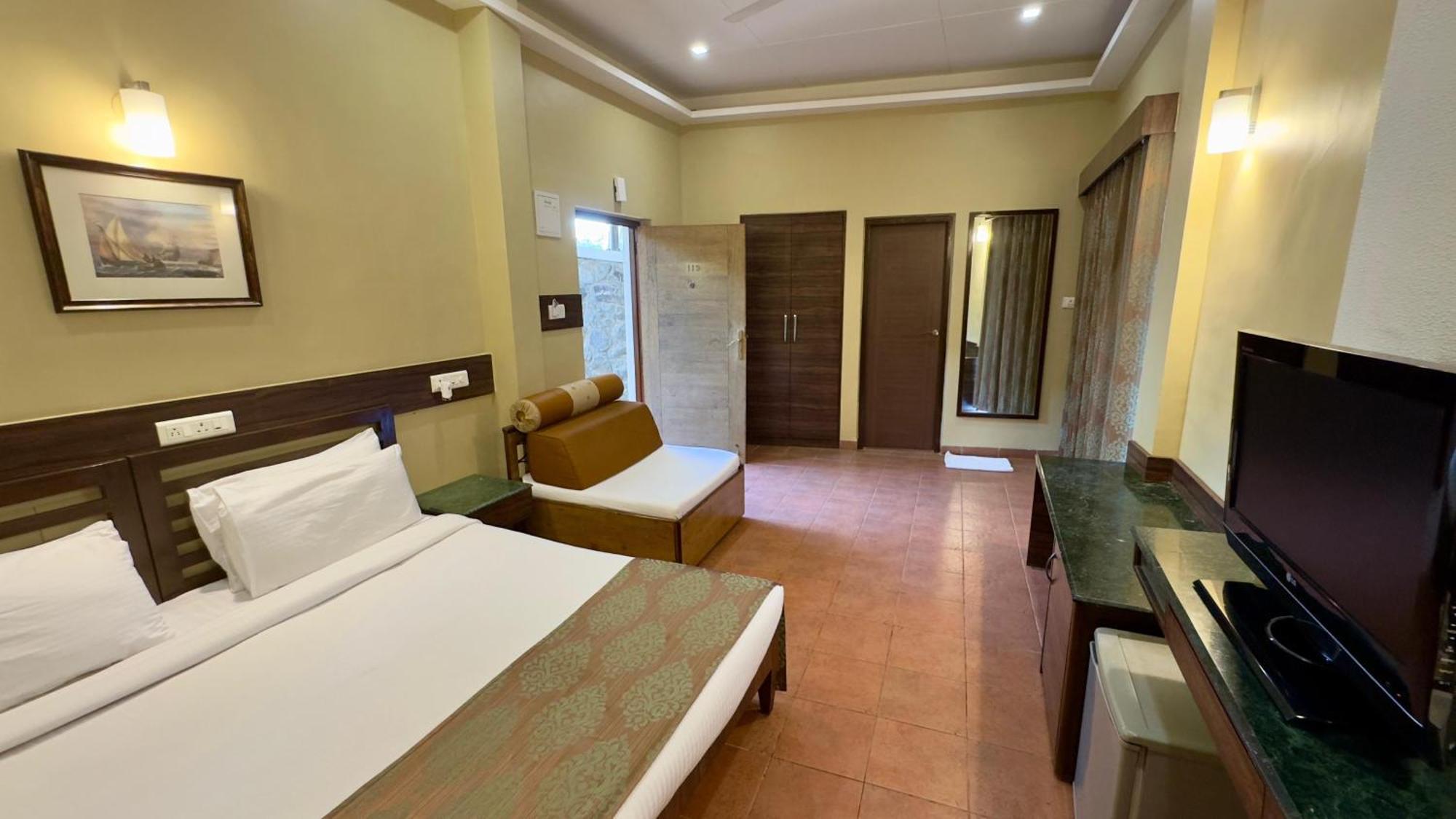 Upper Deck Resort - Stay And Relax At The Highest Peak Лонавала Экстерьер фото